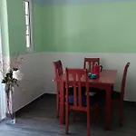 Apartament's Veiga Areeiro ゲストハウス