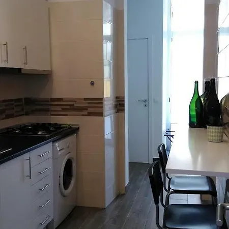 Apartament's Veiga Areeiro Gæstehus *